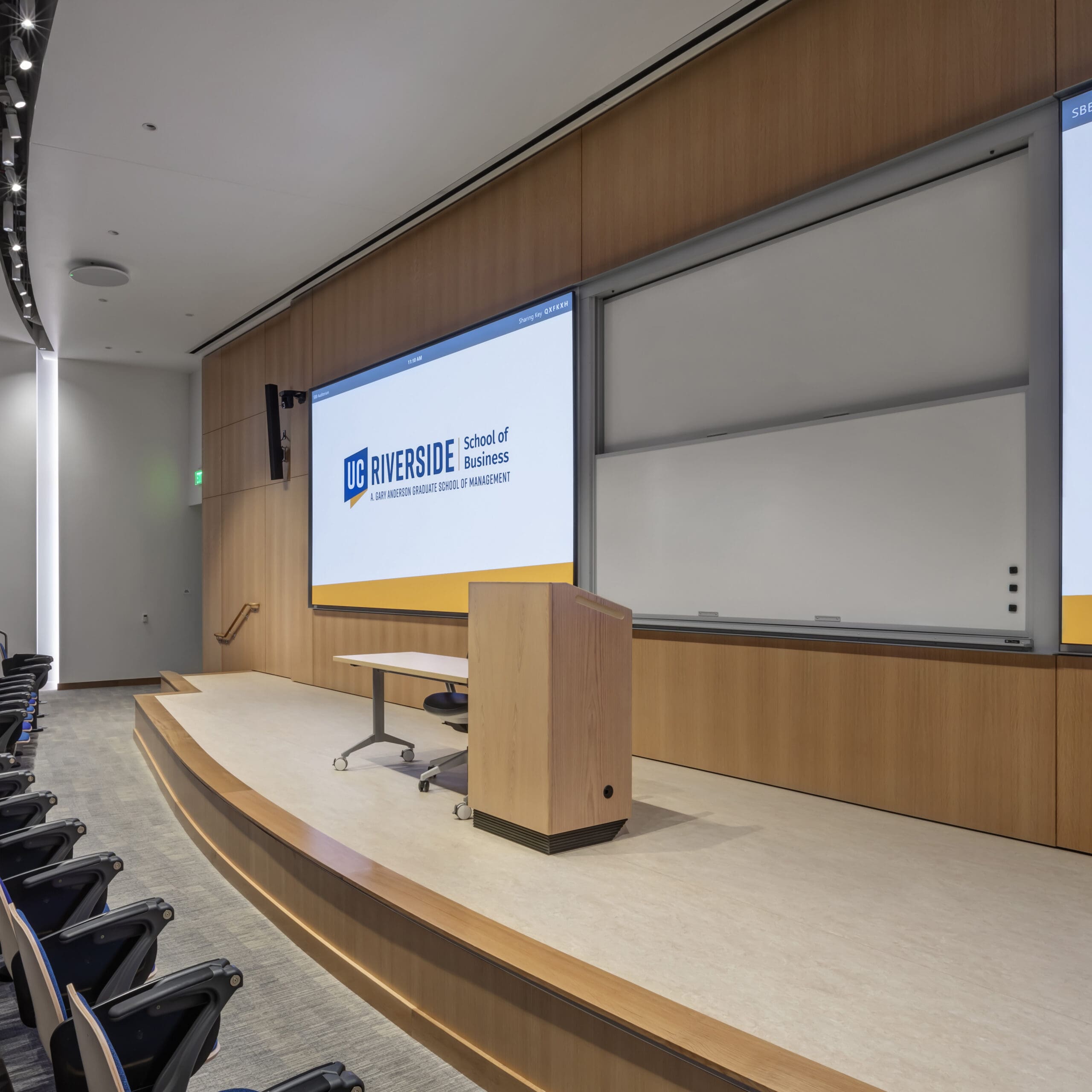 Vertical Sliding System